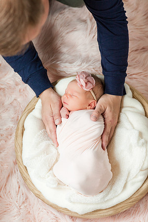 Bell_Newborn-43