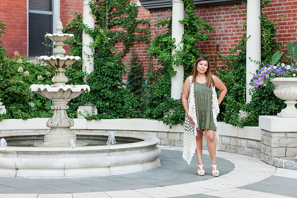 EmmaLogsdon_SeniorSession-18