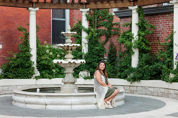 EmmaLogsdon_SeniorSession-31