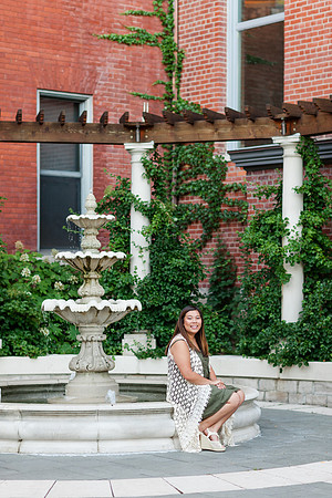 EmmaLogsdon_SeniorSession-32