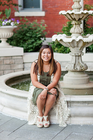 EmmaLogsdon_SeniorSession-35