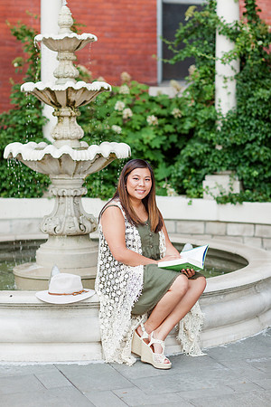 EmmaLogsdon_SeniorSession-45