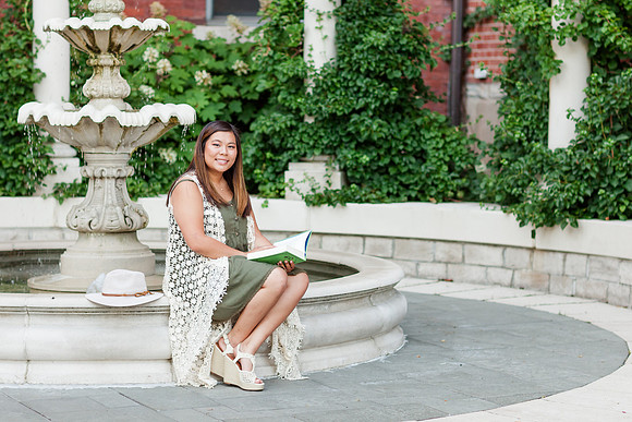 EmmaLogsdon_SeniorSession-47