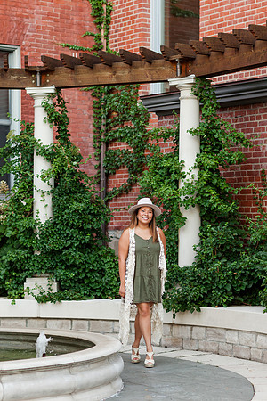 EmmaLogsdon_SeniorSession-60