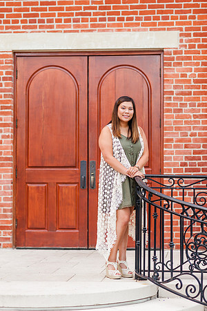 EmmaLogsdon_SeniorSession-99