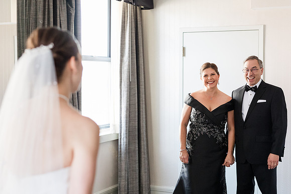Moulas+Schneider_WeddingSneakPeek-15
